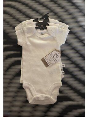 NWT Honest Baby 3-6 Months 3-Pack White Short Sleeve Bodysuits